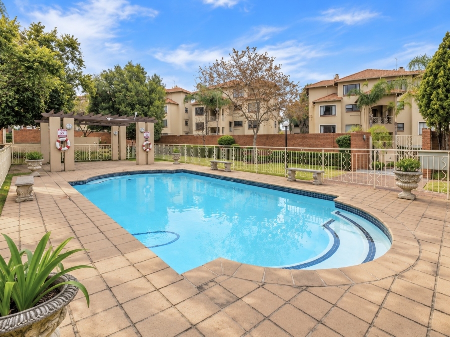 2 Bedroom Property for Sale in Sunninghill Gauteng