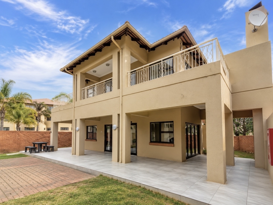 2 Bedroom Property for Sale in Sunninghill Gauteng