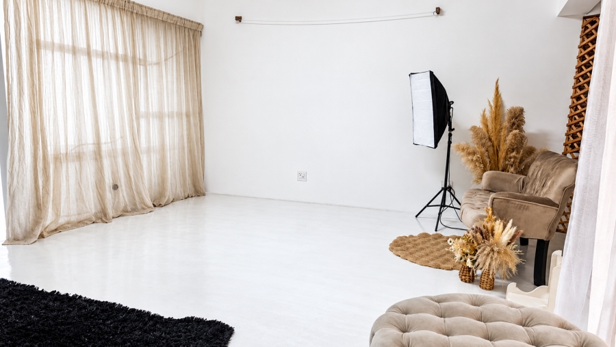 5 Bedroom Property for Sale in Glen Marais Gauteng