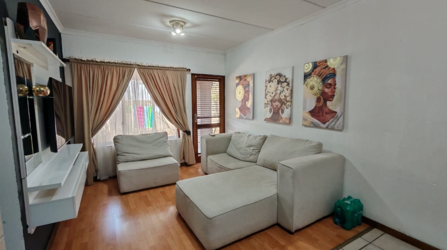 1 Bedroom Property for Sale in Helderwyk Gauteng