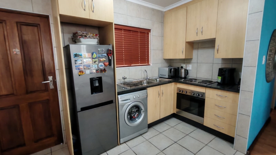 1 Bedroom Property for Sale in Helderwyk Gauteng
