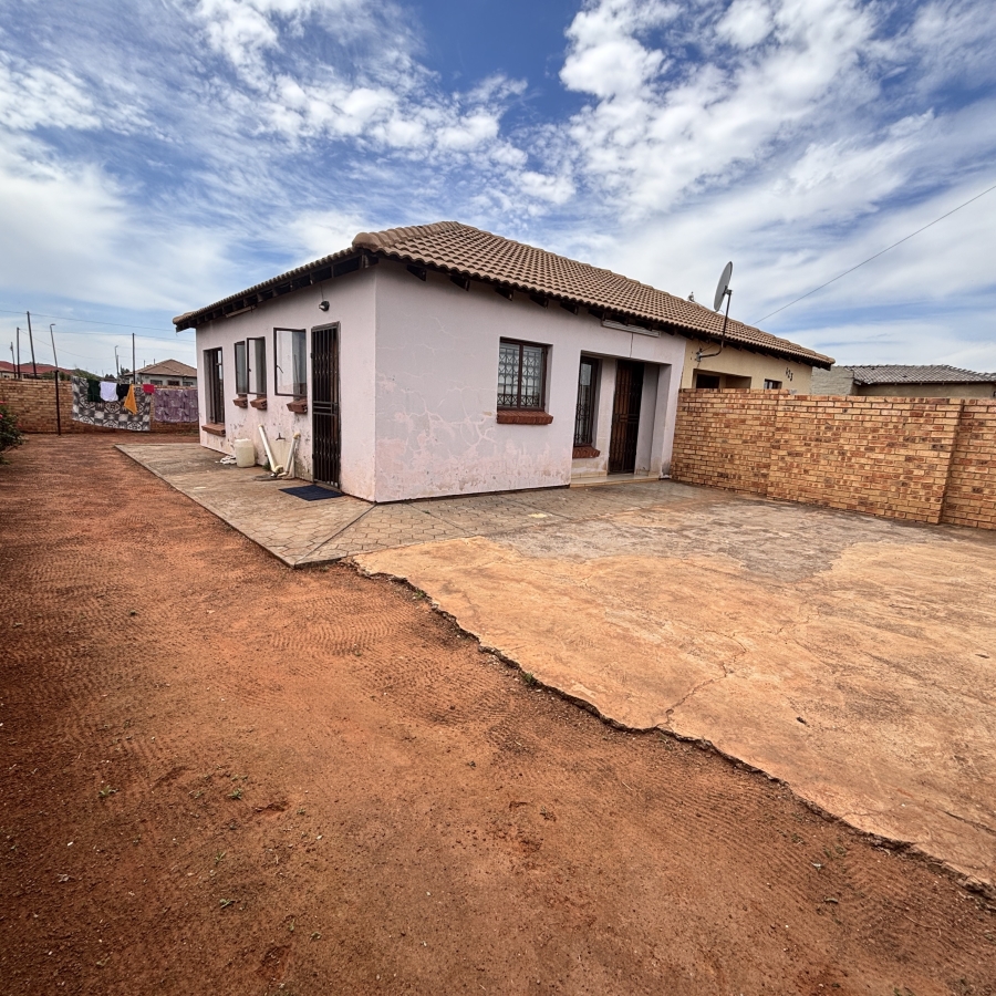 2 Bedroom Property for Sale in Westonaria Gauteng