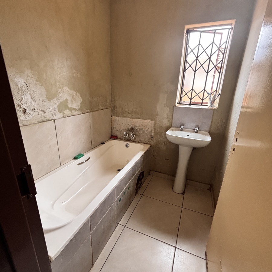 2 Bedroom Property for Sale in Westonaria Gauteng