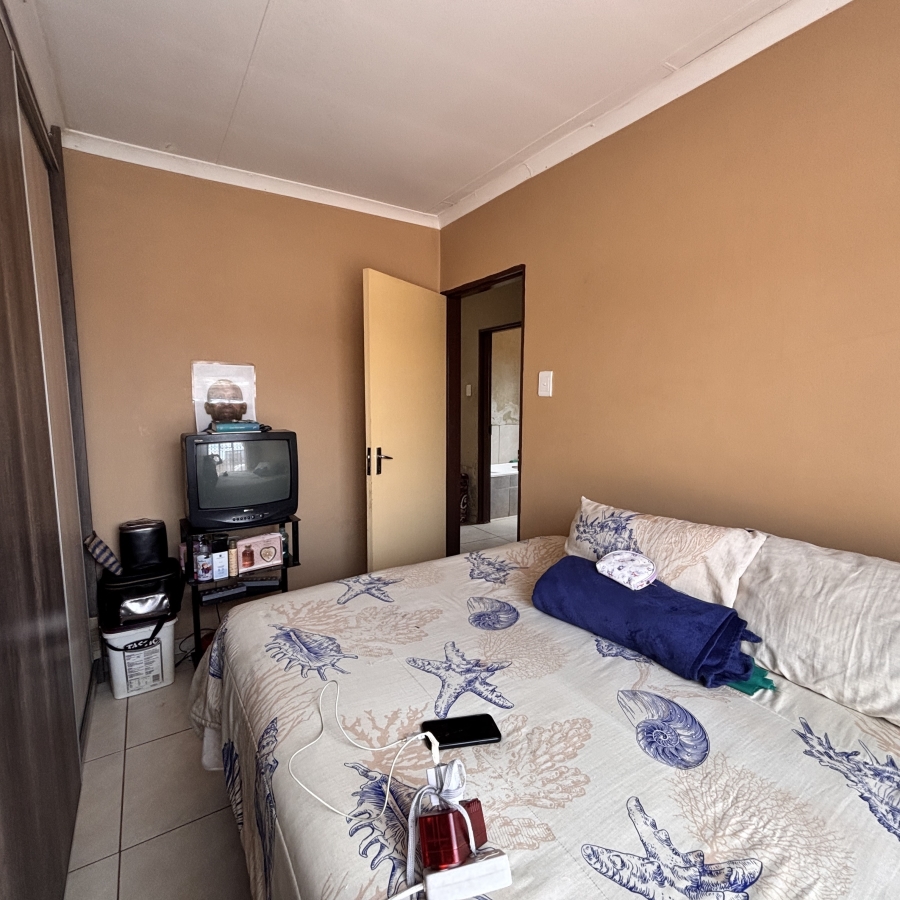 2 Bedroom Property for Sale in Westonaria Gauteng