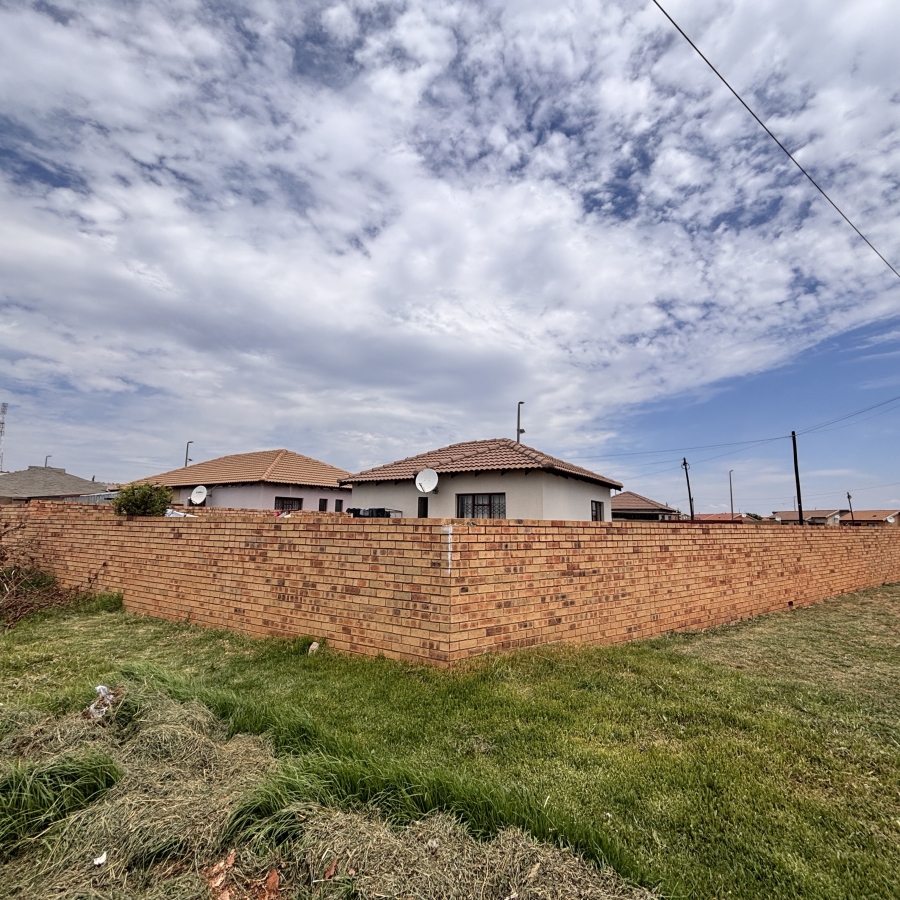 2 Bedroom Property for Sale in Westonaria Gauteng