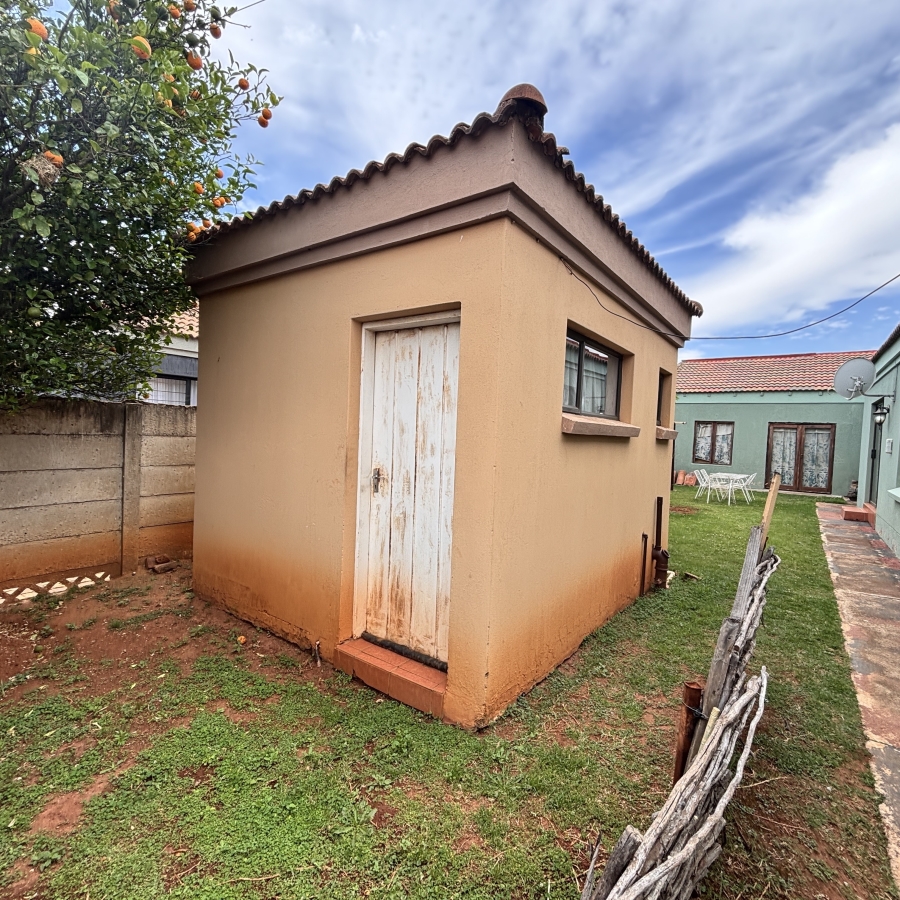 3 Bedroom Property for Sale in Westonaria Gauteng
