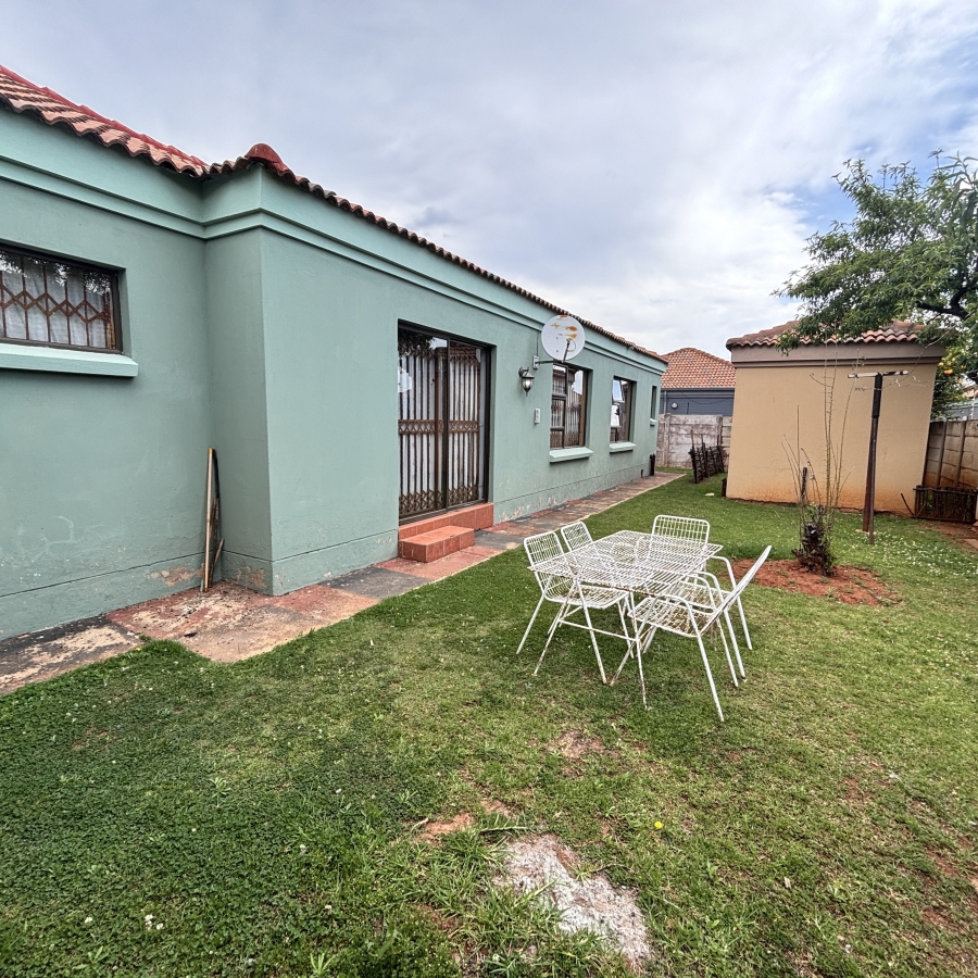 3 Bedroom Property for Sale in Westonaria Gauteng