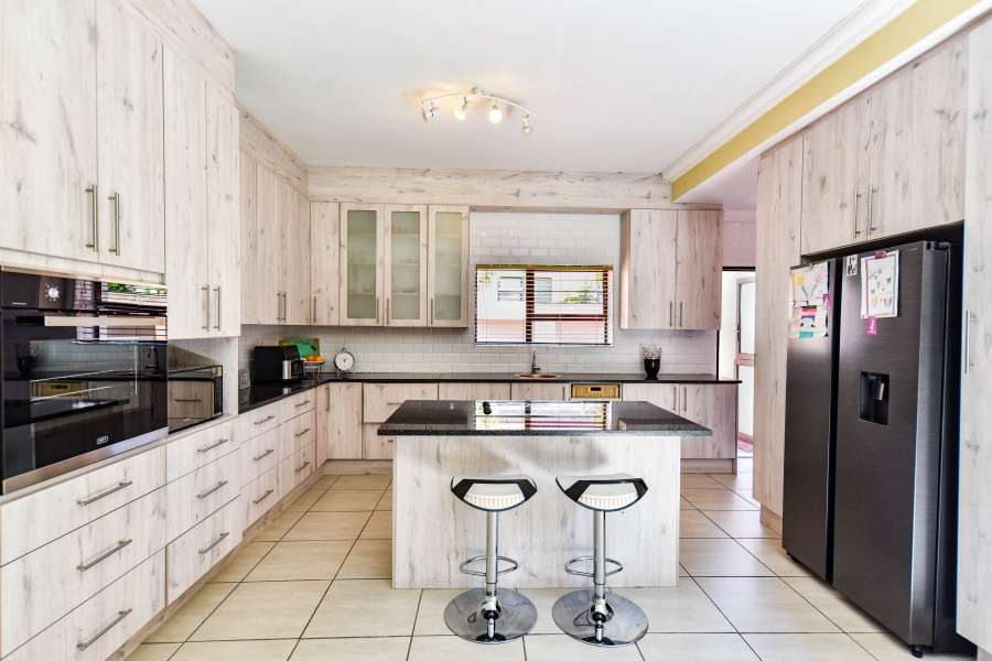 4 Bedroom Property for Sale in Amandasig Gauteng