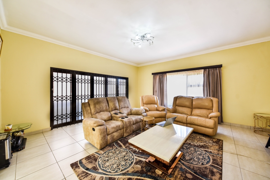 4 Bedroom Property for Sale in Amandasig Gauteng