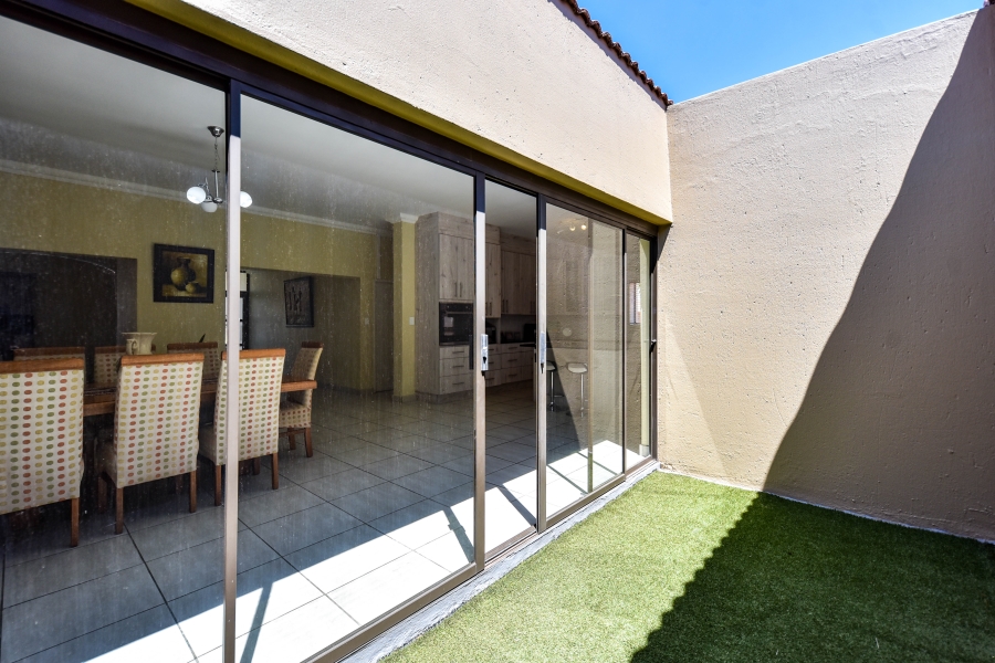 4 Bedroom Property for Sale in Amandasig Gauteng