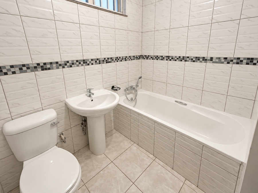 To Let 2 Bedroom Property for Rent in Silverton Gauteng