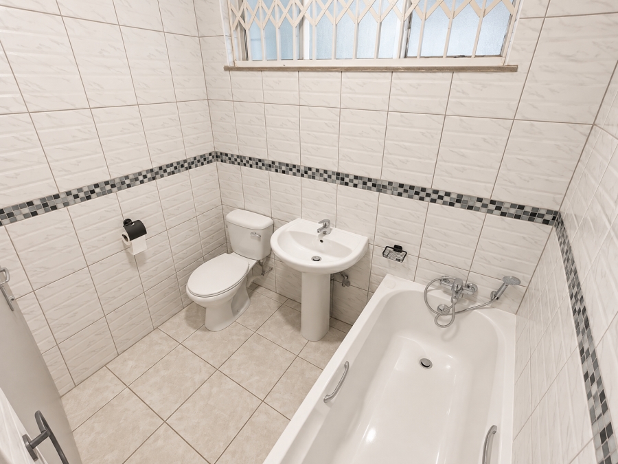 To Let 2 Bedroom Property for Rent in Silverton Gauteng