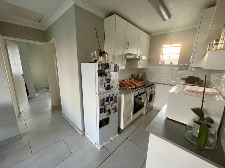 2 Bedroom Property for Sale in Groenkloof Gauteng