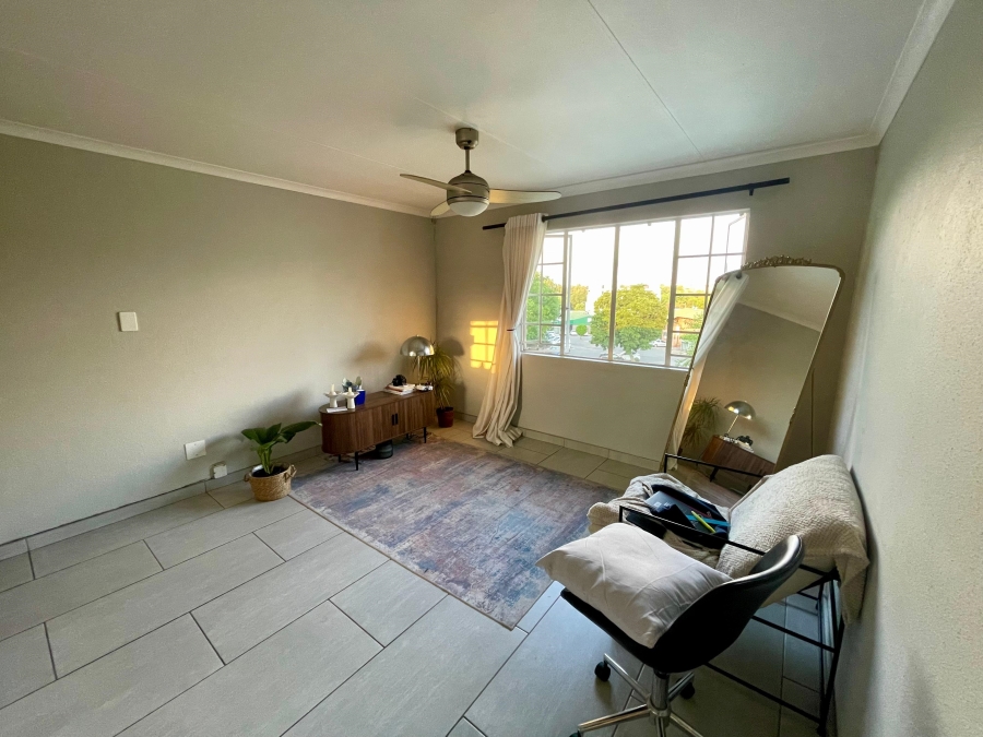 2 Bedroom Property for Sale in Groenkloof Gauteng