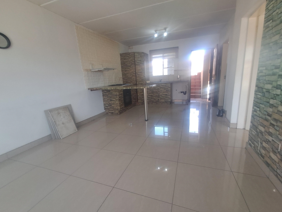 1 Bedroom Property for Sale in Benoni Central Gauteng
