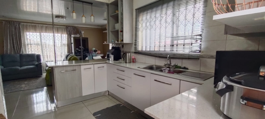 3 Bedroom Property for Sale in Westonaria Gauteng