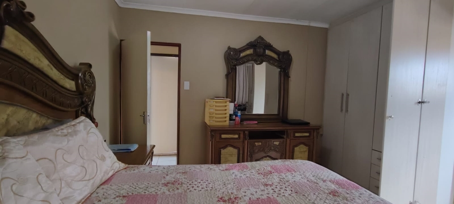 3 Bedroom Property for Sale in Westonaria Gauteng