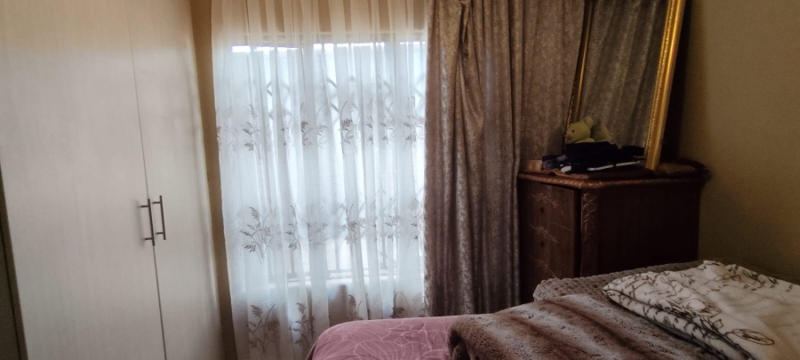 3 Bedroom Property for Sale in Westonaria Gauteng