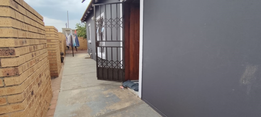 3 Bedroom Property for Sale in Westonaria Gauteng