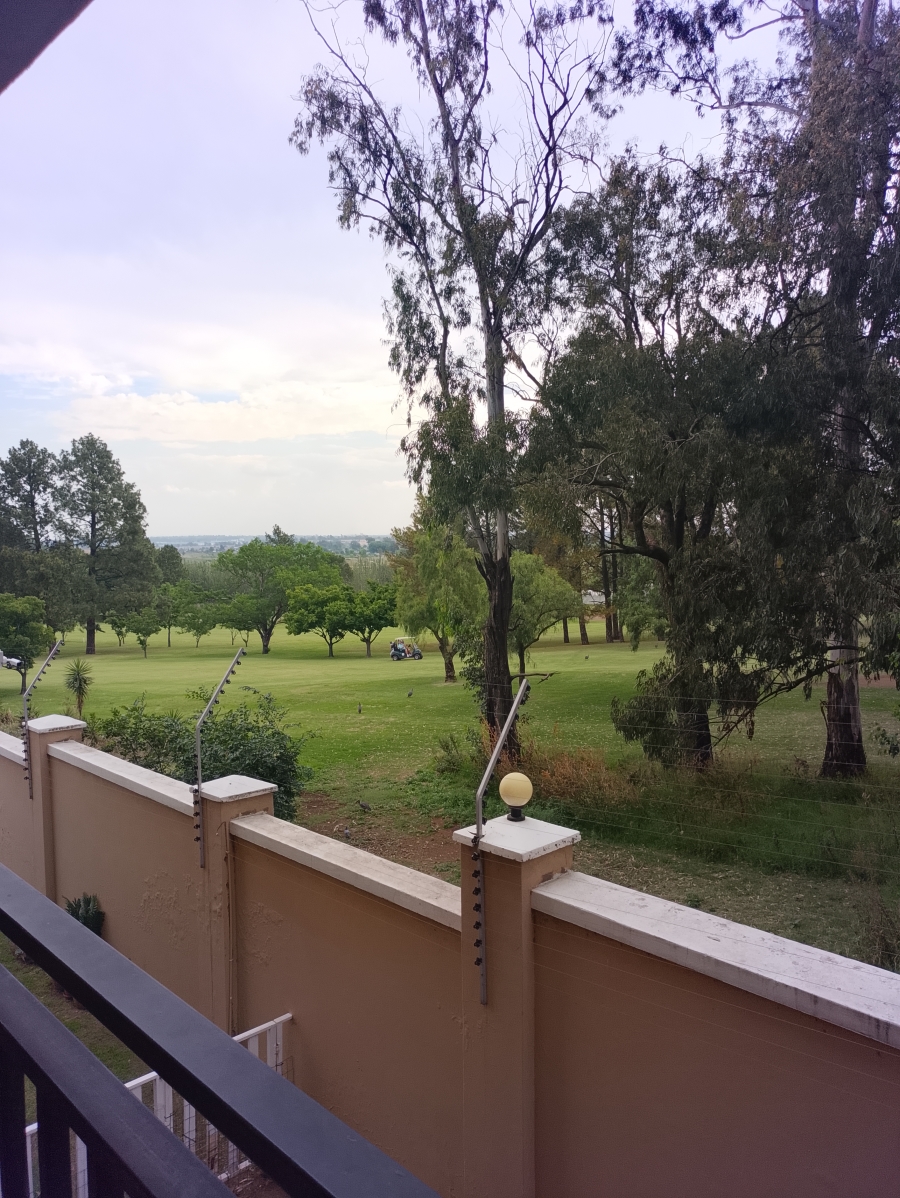 To Let 1 Bedroom Property for Rent in Lilianton Gauteng