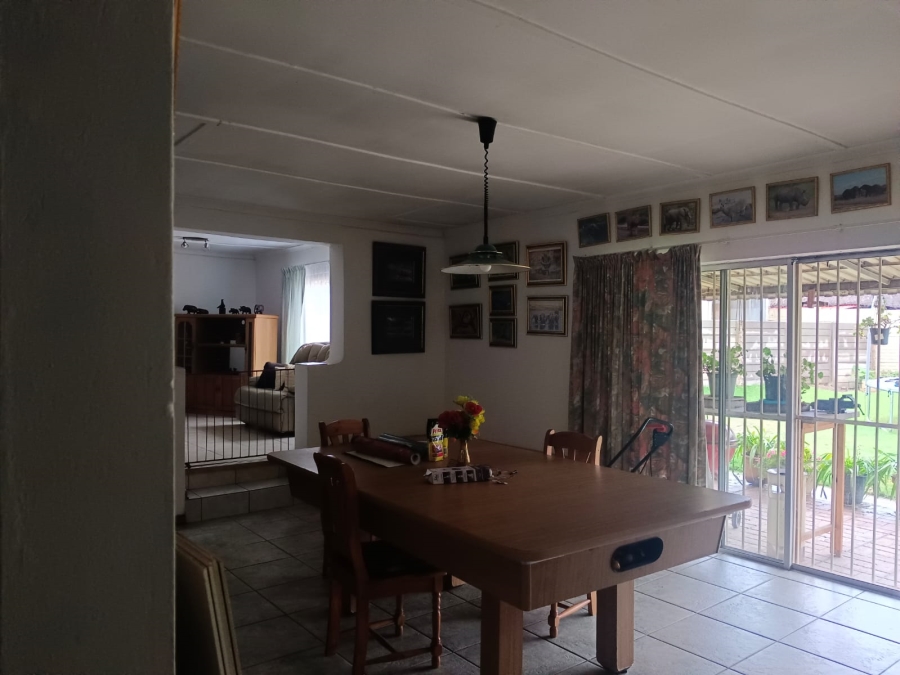 To Let 3 Bedroom Property for Rent in Ravensklip Gauteng
