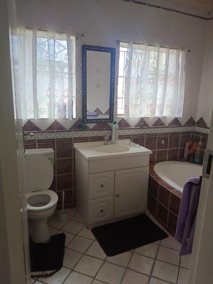 To Let 3 Bedroom Property for Rent in Ravensklip Gauteng