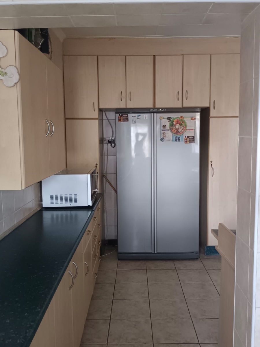 To Let 3 Bedroom Property for Rent in Ravensklip Gauteng