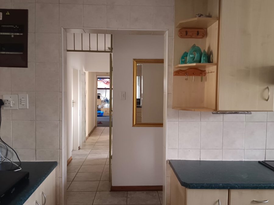 To Let 3 Bedroom Property for Rent in Ravensklip Gauteng