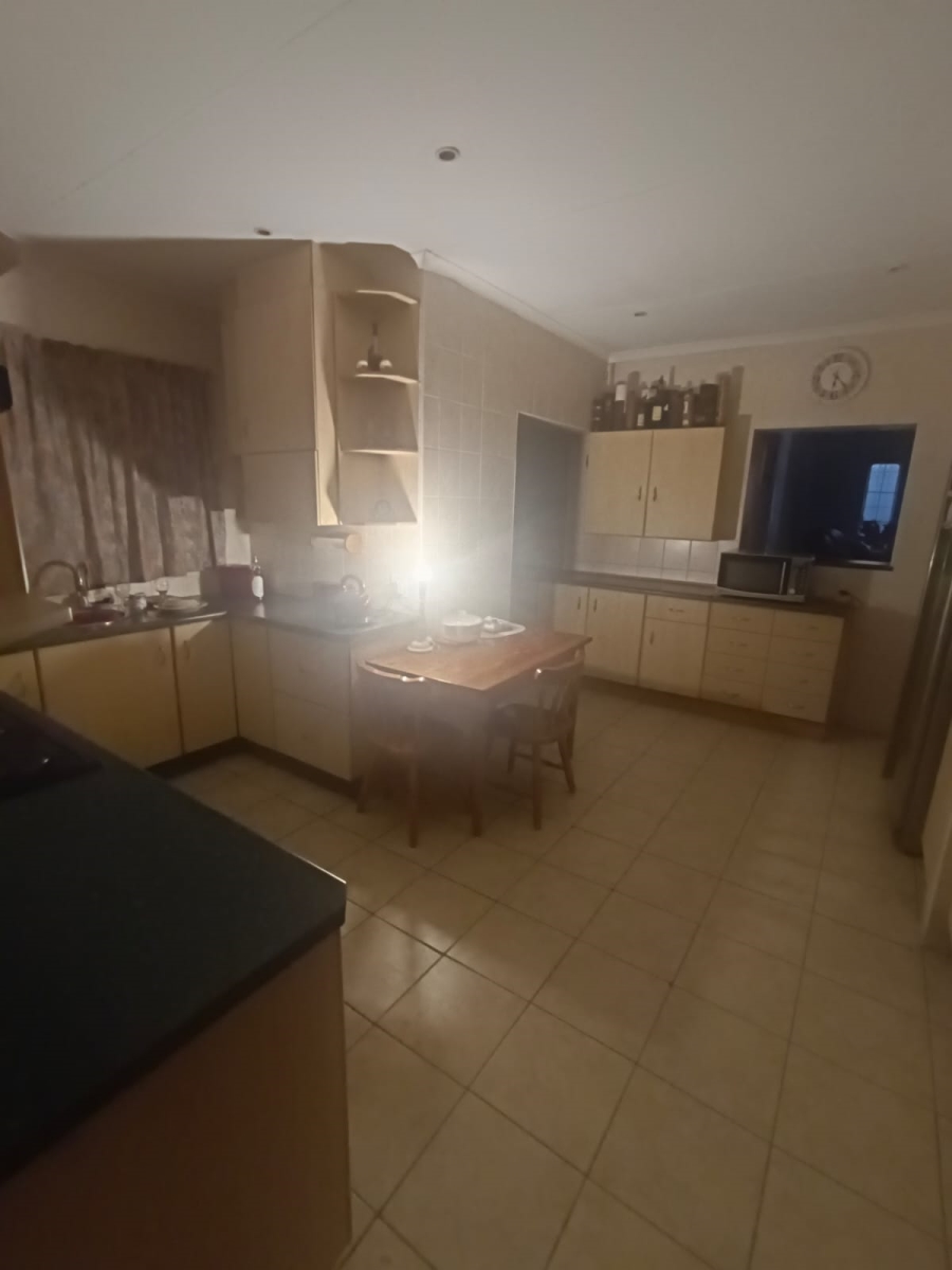 To Let 3 Bedroom Property for Rent in Ravensklip Gauteng