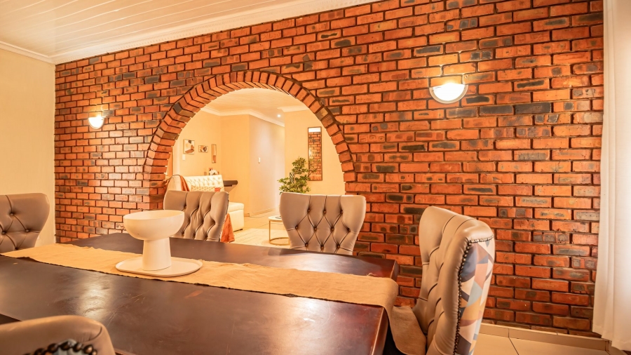 4 Bedroom Property for Sale in Brackenhurst Gauteng