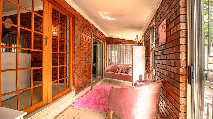 4 Bedroom Property for Sale in Brackenhurst Gauteng