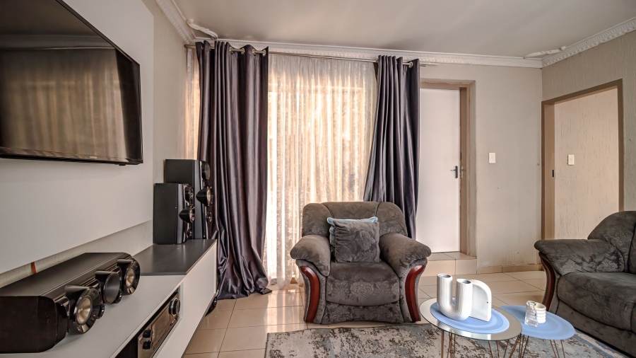 4 Bedroom Property for Sale in Brackenhurst Gauteng