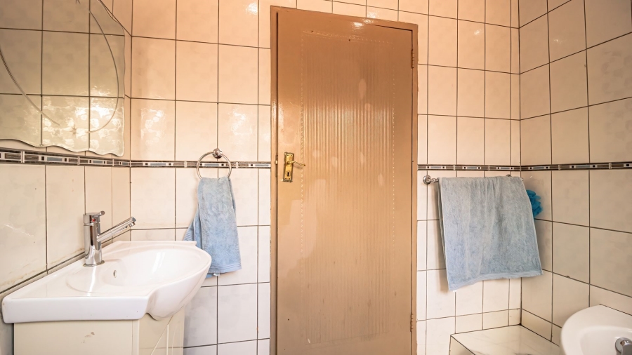 4 Bedroom Property for Sale in Brackenhurst Gauteng