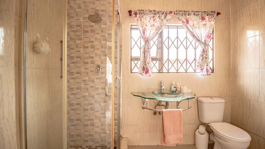 4 Bedroom Property for Sale in Brackenhurst Gauteng