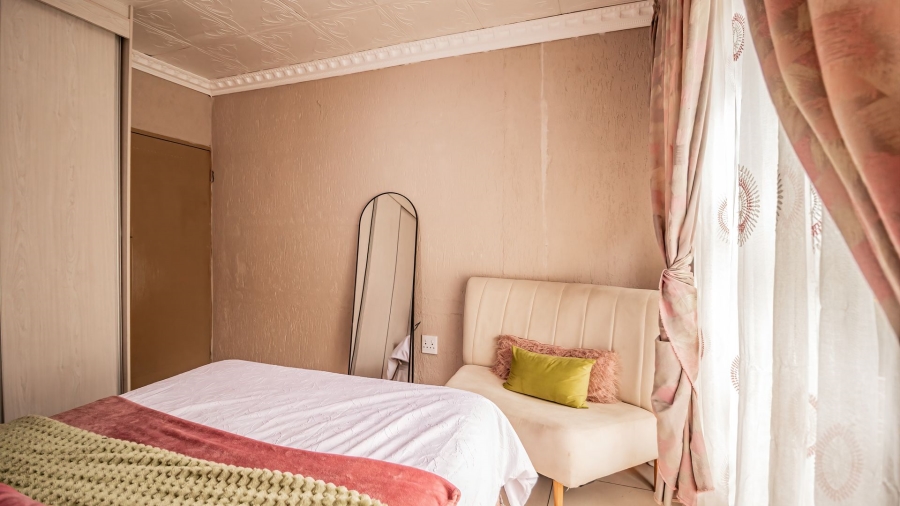 4 Bedroom Property for Sale in Brackenhurst Gauteng