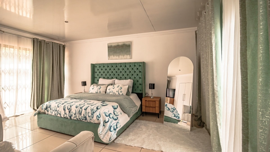 4 Bedroom Property for Sale in Brackenhurst Gauteng