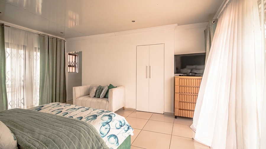 4 Bedroom Property for Sale in Brackenhurst Gauteng