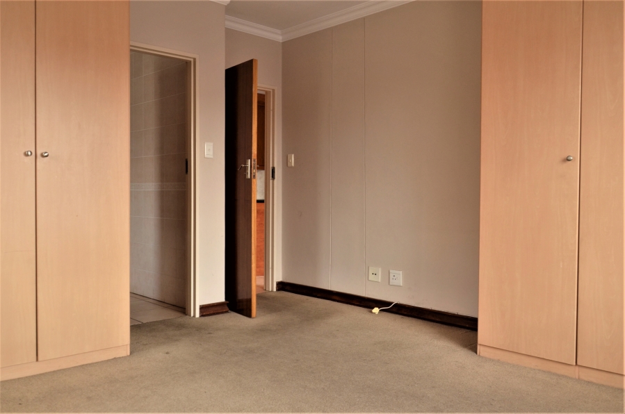 1 Bedroom Property for Sale in Hatfield Gauteng