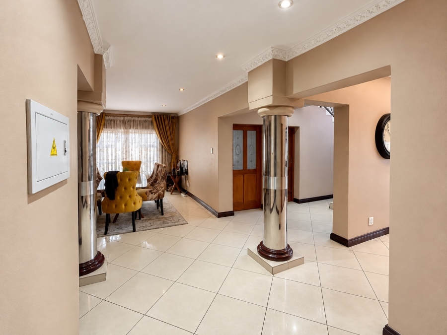 4 Bedroom Property for Sale in Vanderbijlpark SE 7 Gauteng