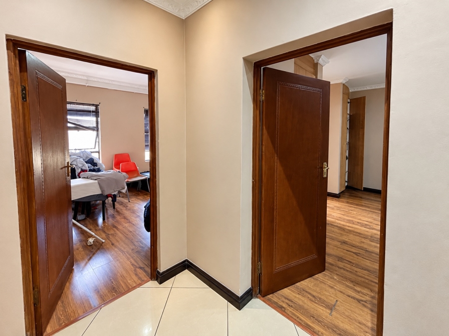 4 Bedroom Property for Sale in Vanderbijlpark SE 7 Gauteng
