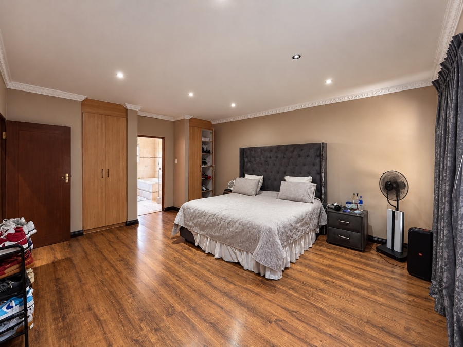 4 Bedroom Property for Sale in Vanderbijlpark SE 7 Gauteng