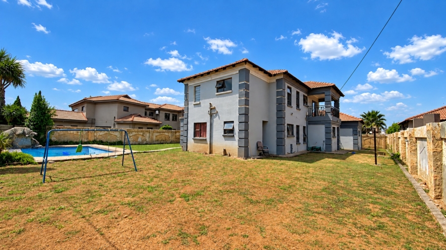 4 Bedroom Property for Sale in Vanderbijlpark SE 7 Gauteng