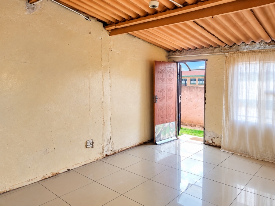 2 Bedroom Property for Sale in Sebokeng Zone 12 Gauteng