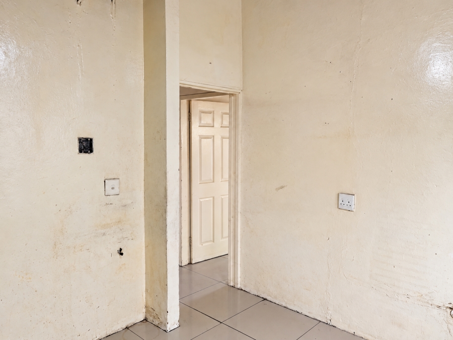 2 Bedroom Property for Sale in Sebokeng Zone 12 Gauteng