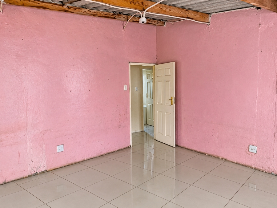 2 Bedroom Property for Sale in Sebokeng Zone 12 Gauteng