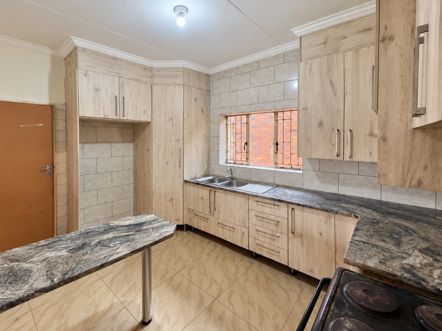 3 Bedroom Property for Sale in Vanderbijlpark Cw 6 Gauteng