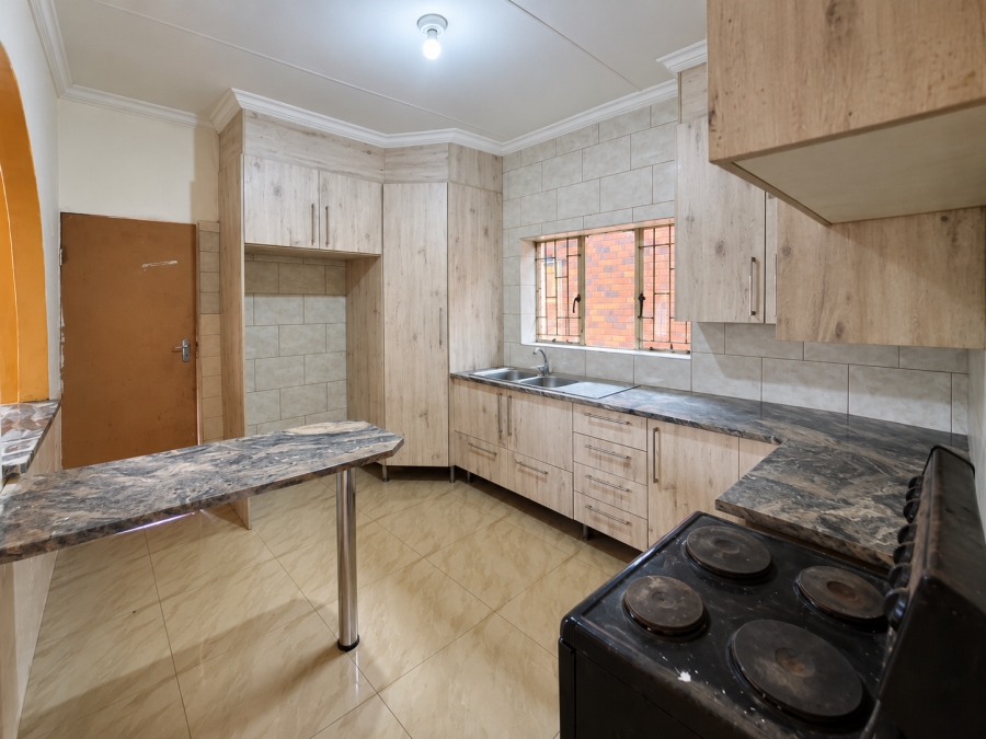 3 Bedroom Property for Sale in Vanderbijlpark Cw 6 Gauteng