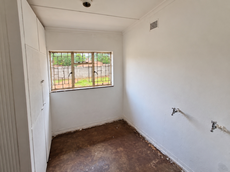 3 Bedroom Property for Sale in Vanderbijlpark Cw 6 Gauteng