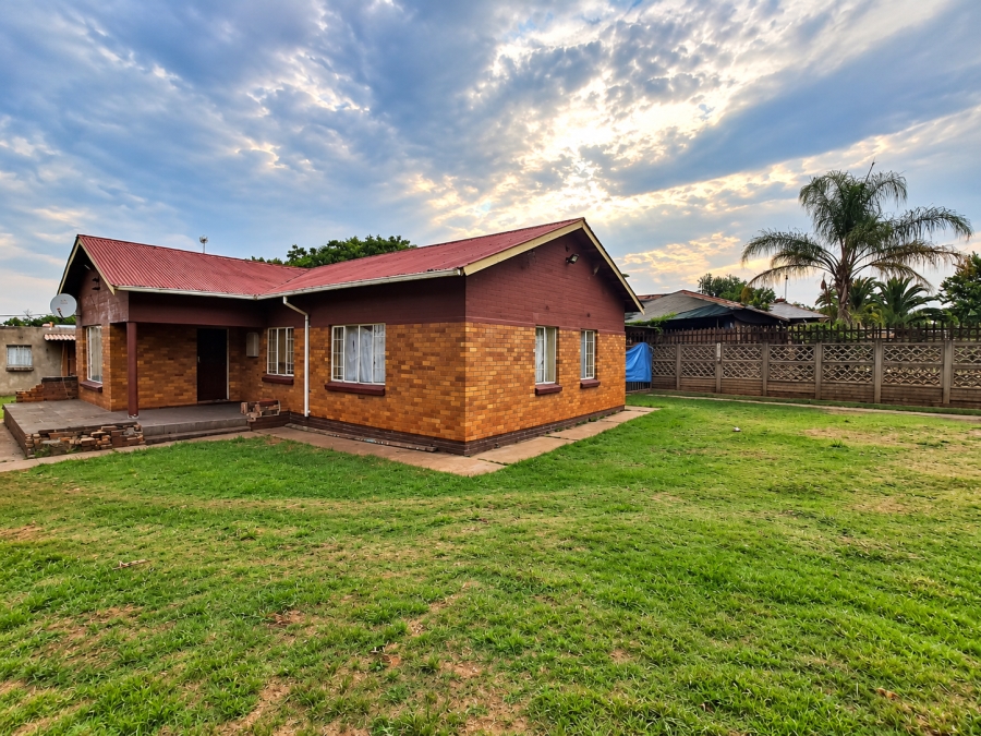 3 Bedroom Property for Sale in Vanderbijlpark Cw 6 Gauteng