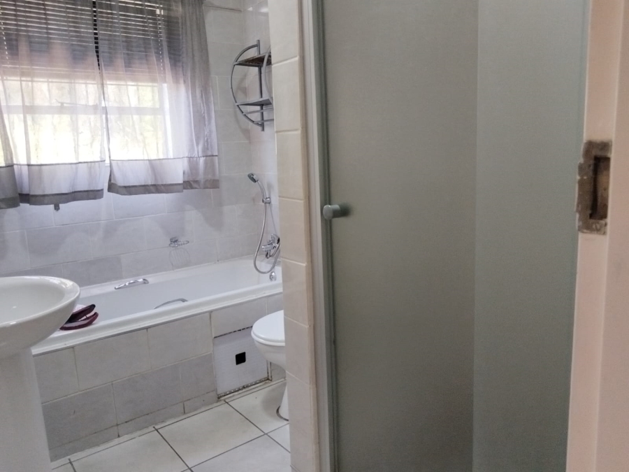 3 Bedroom Property for Sale in Terenure Gauteng